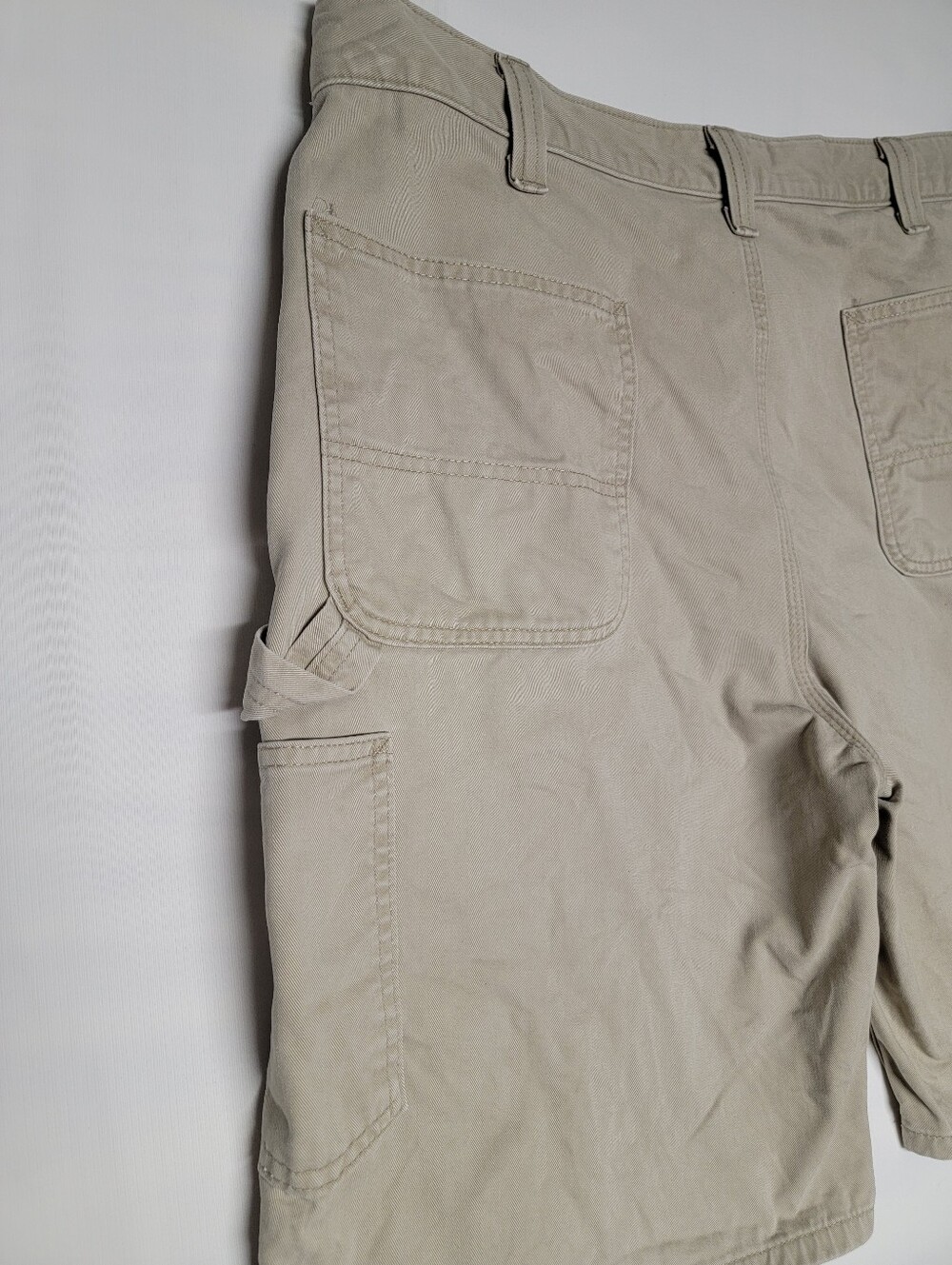 Carhartt Men's Tan Cargo Relaxed Fit Shorts - Rugged Workwear Style - Picture 9 of 15